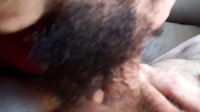 guy gives head