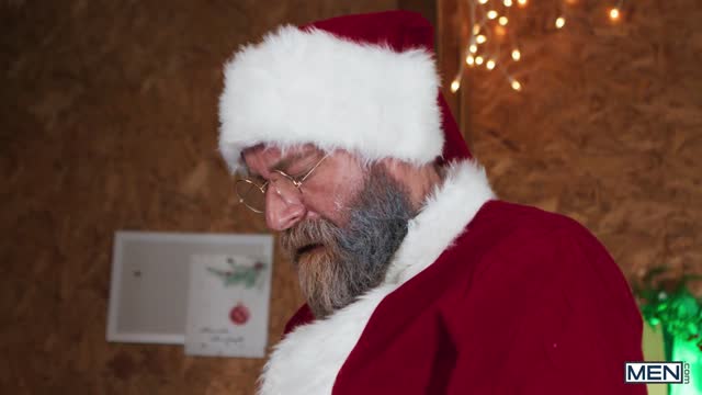 Santa fuck little Elf