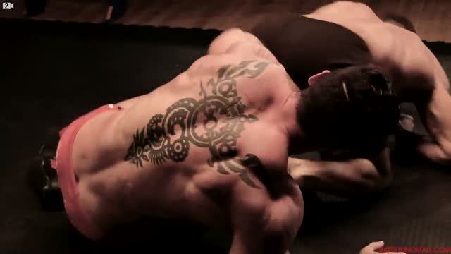 Bodybuilder Wrestling and sex 