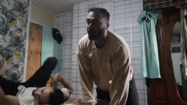 Bed wrestling