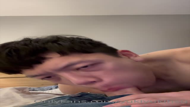 Asian twink gets used