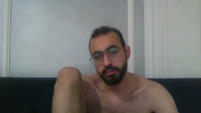 HAMOD1212 SHOWS ARAB HARD DICK