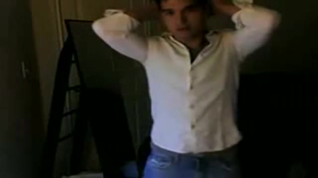 Jeremy stripping and flexing, no cock show