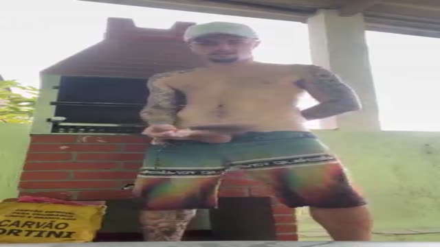 Outside wank 