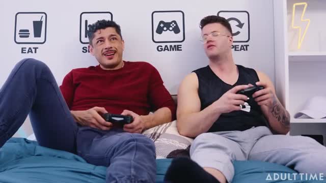 Jerking Off Buddies 