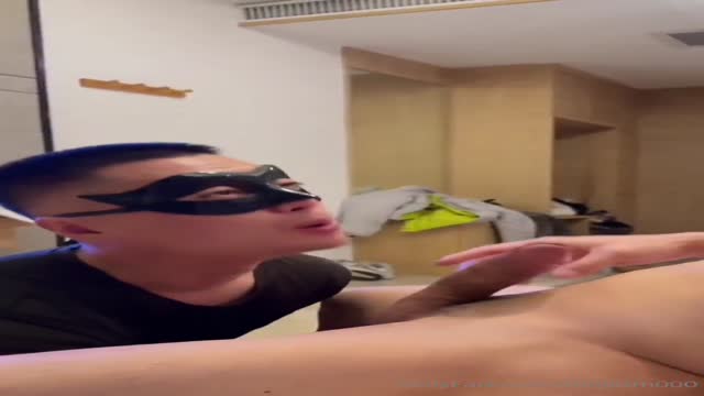 Chinese Skinny Top Fucks Bear Bottom