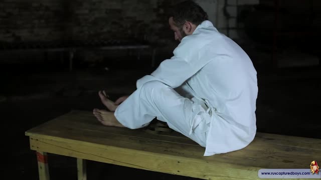 Male strong whipping 