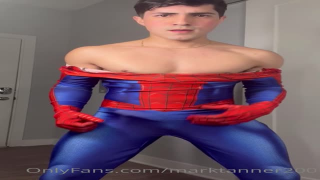 Spiderman hot