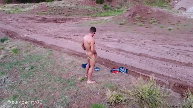 Pax Perry Outdoor Wank