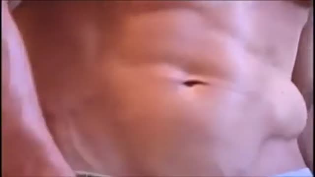 Muscle guy jerk off