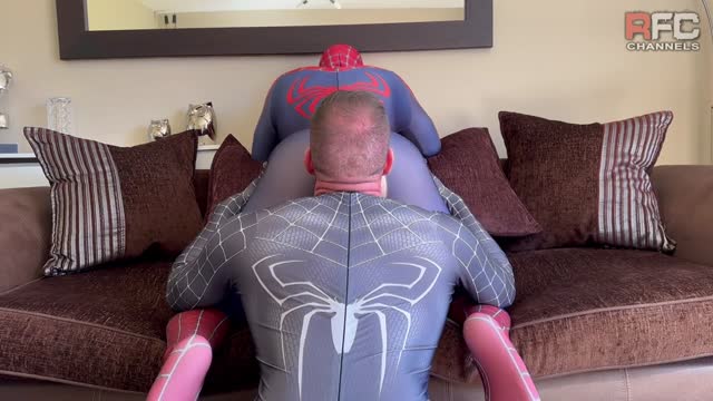 Spidey goes at Spidey 