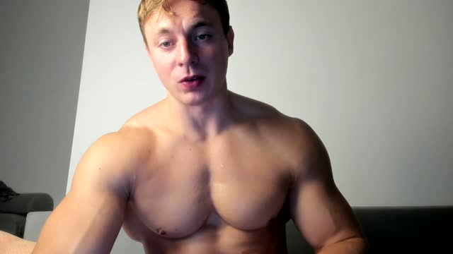 Hot Hunk Guy Taking a Shower After Cumming on His Abs