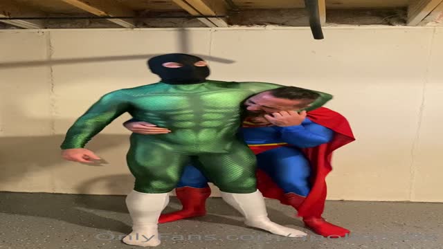Superman vs villain