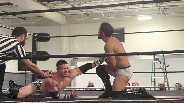 Justin Parker vs. Alan Martinez 