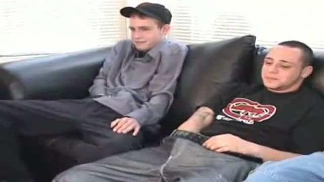 SKATER BOYS JERK OFF TOGETHER