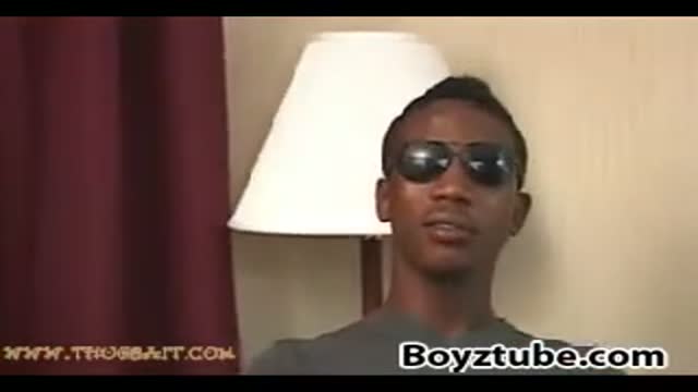 Thugbait .. hood thug fucks the homie