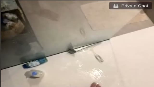 France 25yo 16cm shower