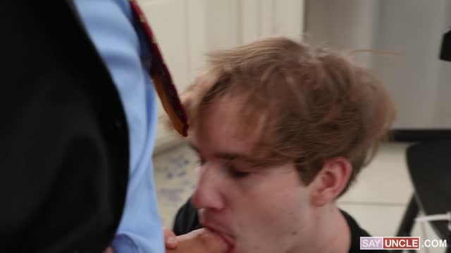 Dad used me like a fuck toy