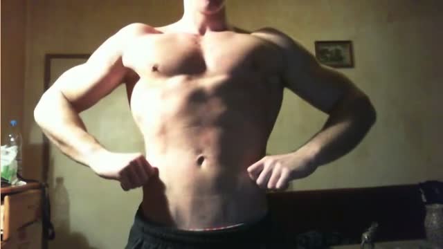 Amazing webcam flexing