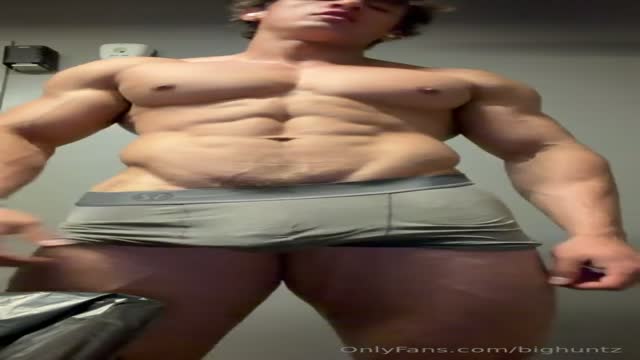 Hunter Davis standing posing and jerk
