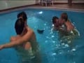 Young Studsat the pool