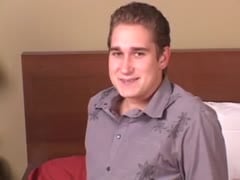 derek gets a hnd