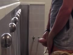 exhibitionist fit guy