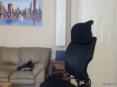 Travis shows off on cam