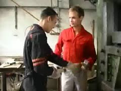 2 Twinks in Action