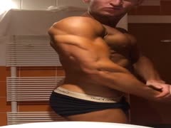 Muscle ripped stud