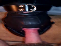 slave sucking Kel