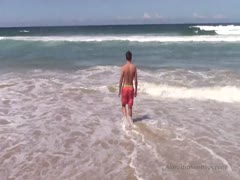 Straight Aussie at the gloyhole 