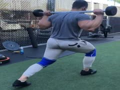 short clip hot bodybuilder training legs (no sex)