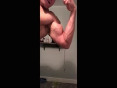 verbal muscle hunk shows off