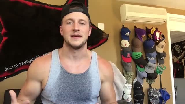 DTT getting sweaty and jerking off