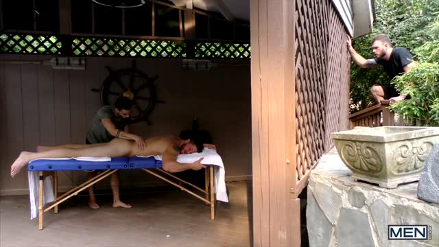 Cliff Jensen Gives It To 2 Guys on a Massage Table