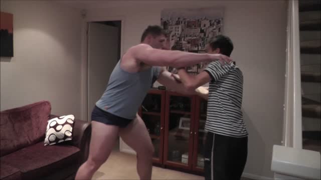 muscle wrestling