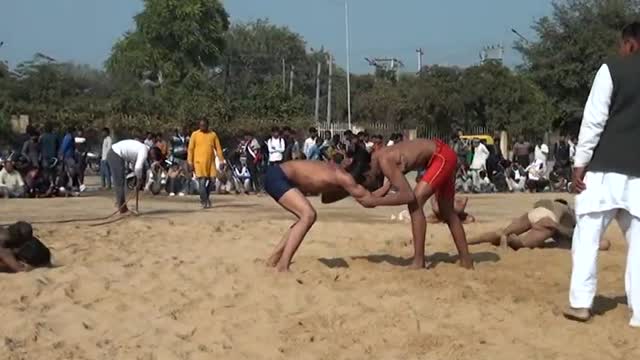 Indian wrestling