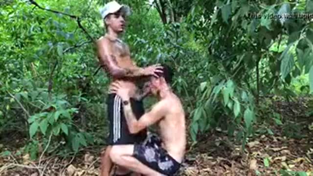 swapping head outside