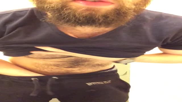 straight bearded guy