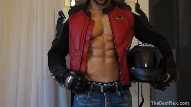 Muscle flexing