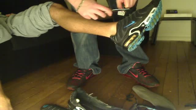 sockless
