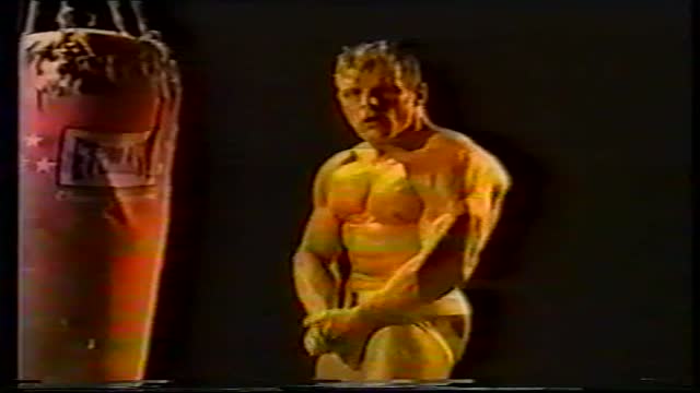 Hot vintage bodybuilder