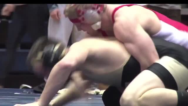  COLLEGE WRESTLING 18
