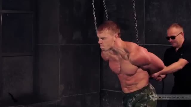 Russian soldiers tortures 