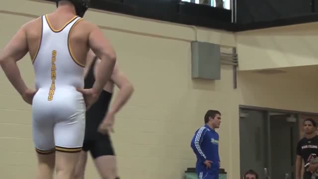 COLLEGE WRESTLING 17