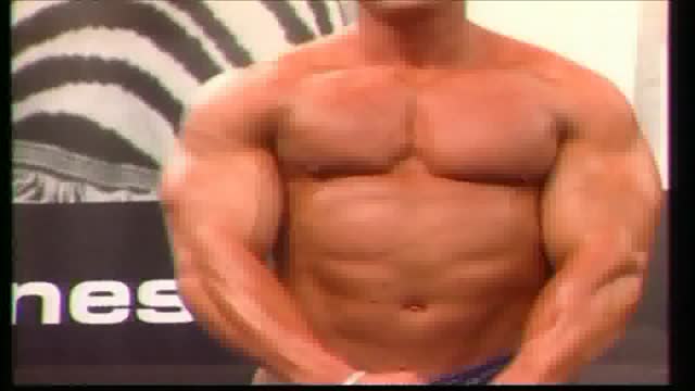 strip bodybuilder