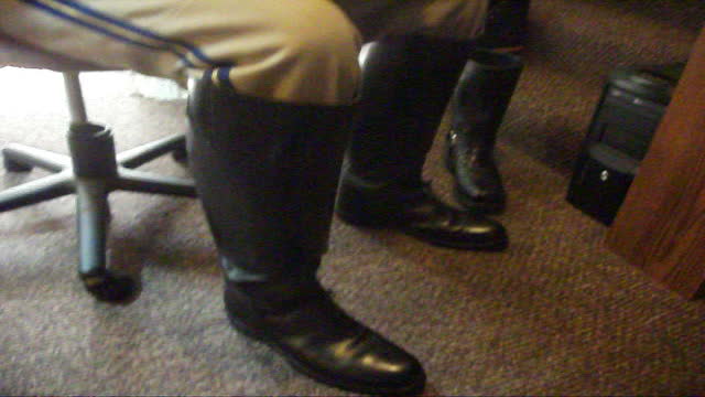 Raymond Lamb Cleveland Solo with boots