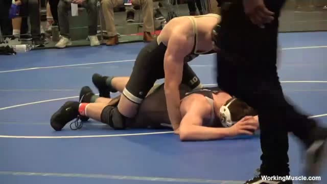 COLLEGE WRESTLING 