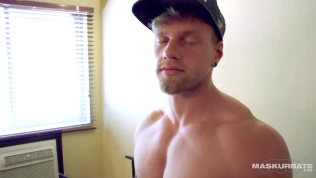 Gay Muscle Hunk Solo